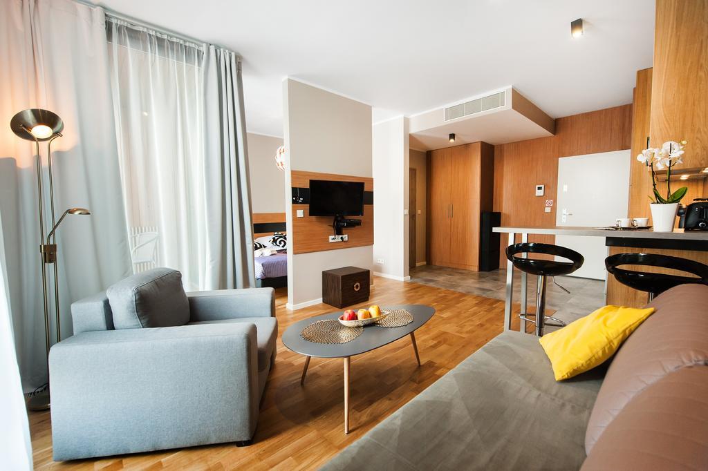 Prestige Apartments Wola Kolejowa Varsovia Habitación foto
