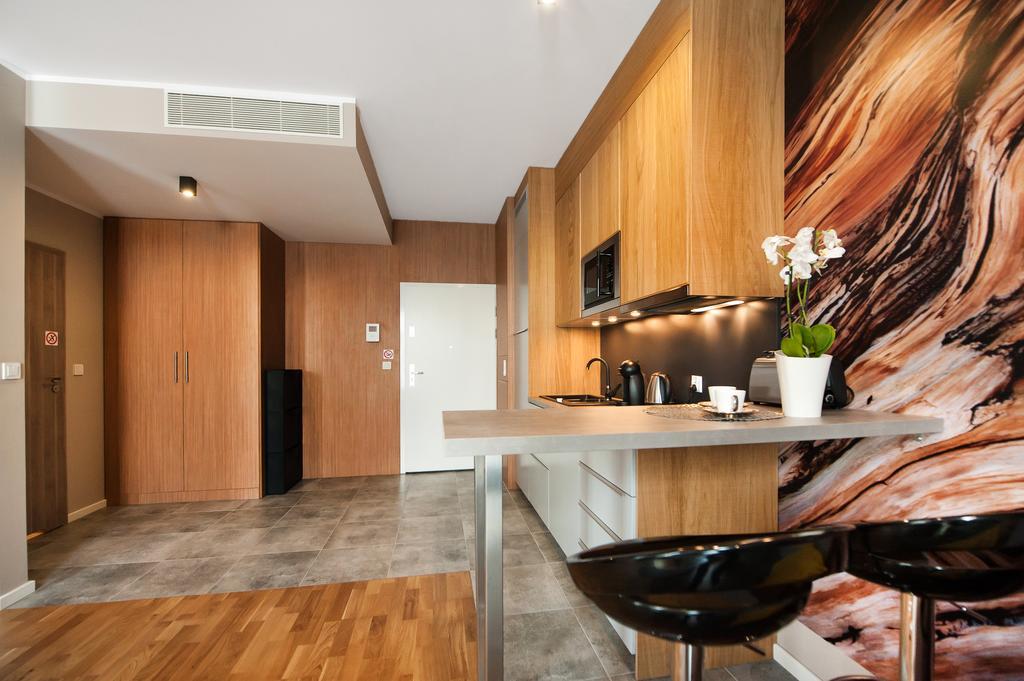 Prestige Apartments Wola Kolejowa Varsovia Habitación foto