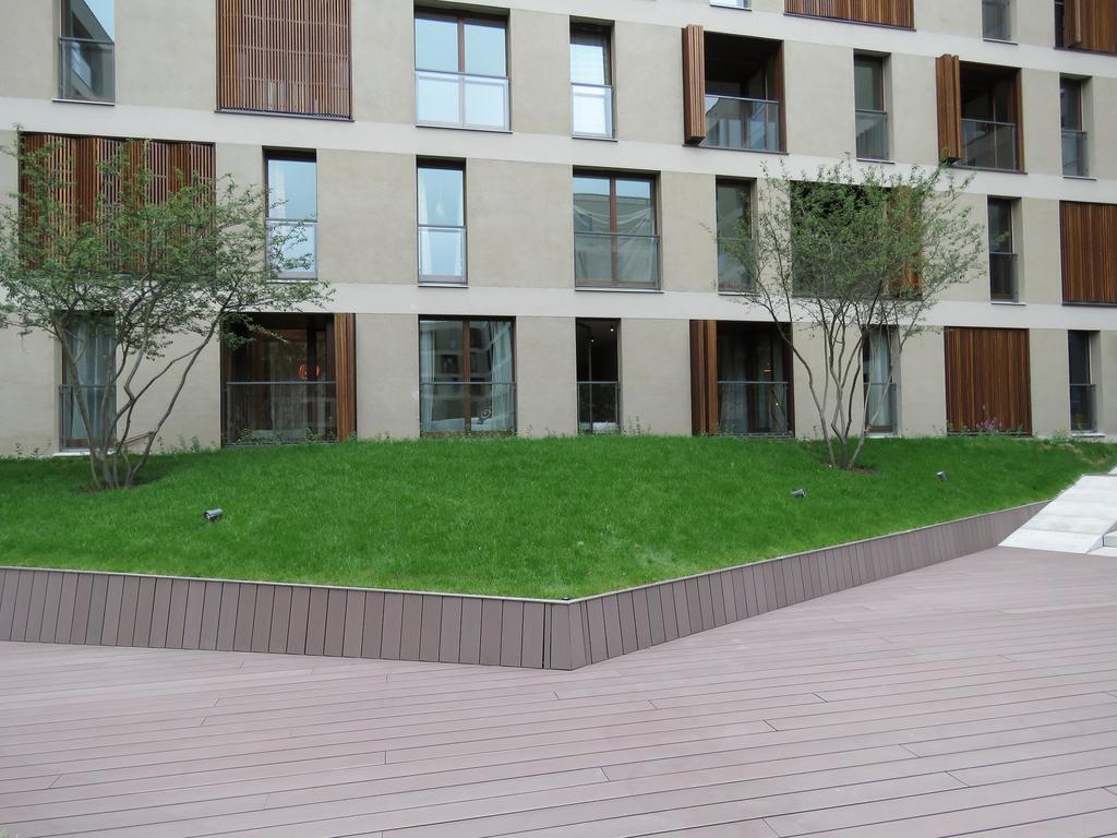 Prestige Apartments Wola Kolejowa Varsovia Exterior foto